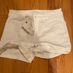 White American eagle shorts size 10